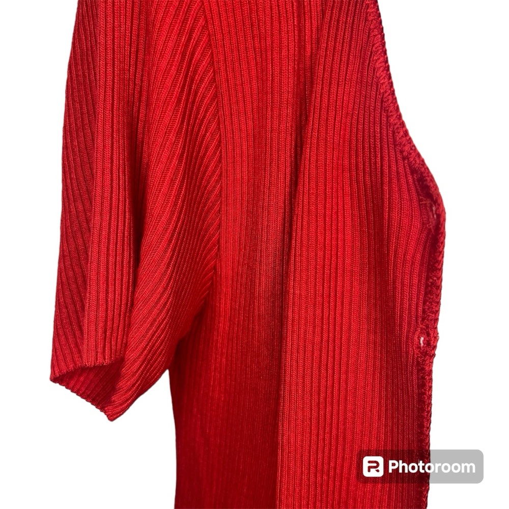 Red Ribbed Short Sleeve Button Front Top Size 1X - Picture 12 of 16